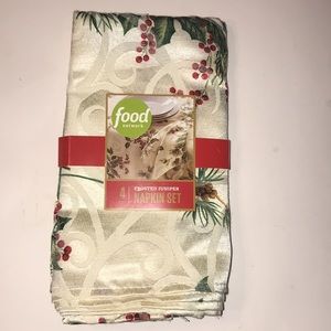 NWT Set/4 Frosted Juniper Holiday Napkins